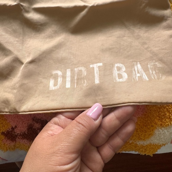 BEIS Sport Duffle - Picture 12 of 14